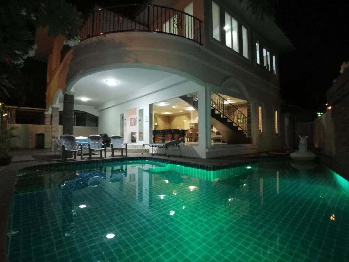 Tewaree Villa - Pattaya Holiday House Walking Street 4 Bedrooms Kültér fotó